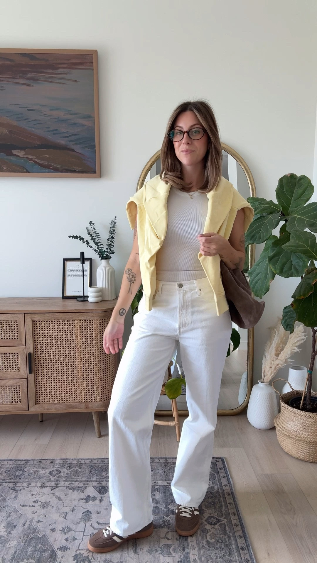 OOTD idea with white denim 
Jeans are Iggy low rise (I sized up to size 28) 


#LTKcanada #LTKstyletip