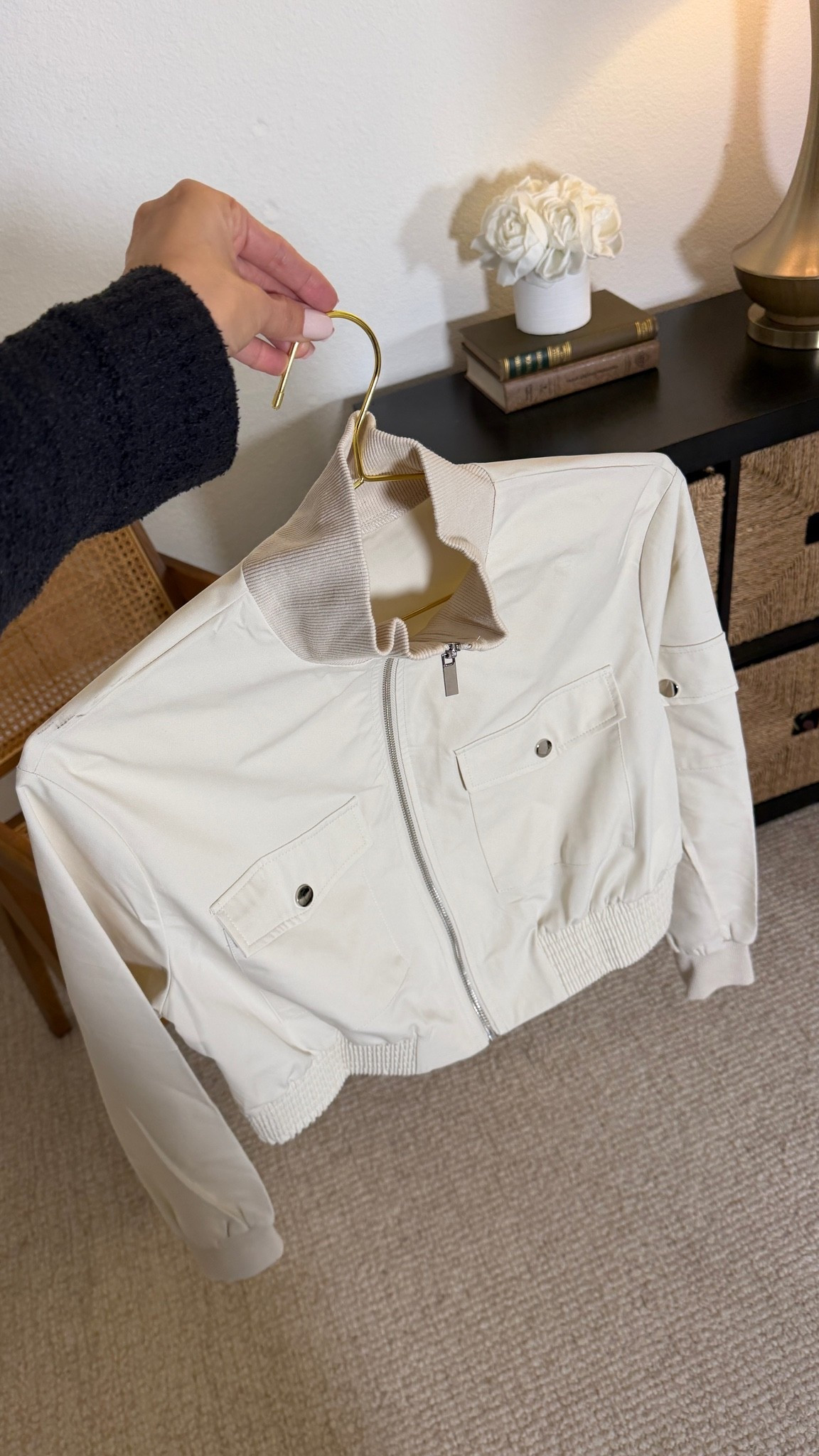 Amazon finds.
Wind jacket. 
➡️Mine is size S
