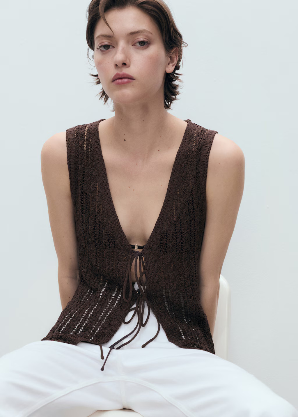 Openwork knitted vest with bow closure - Women | MANGO USA | Mango (US/MX/AU)