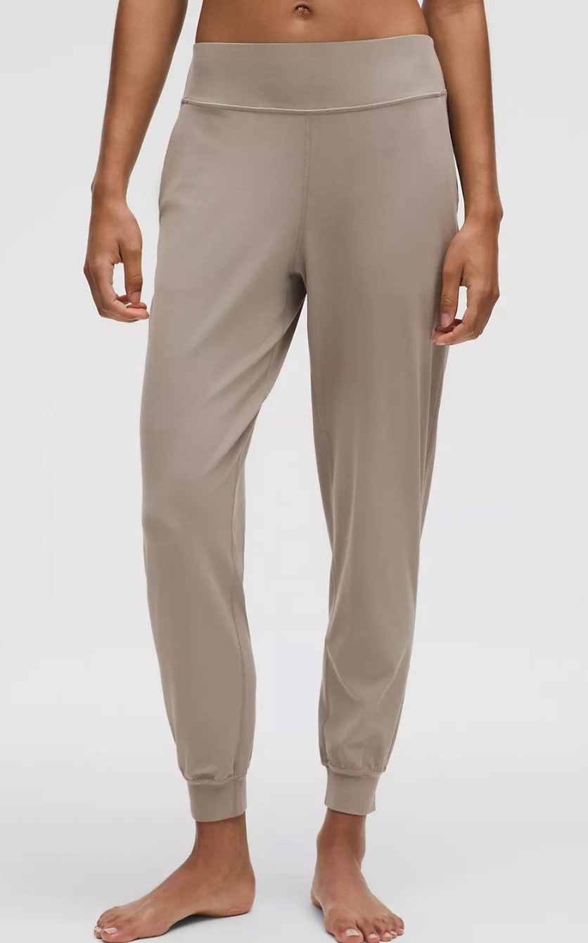 The best joggers! They’re more on the fitted side, but so buttery and comfy  

#LTKHoliday #LTKActive #LTKGiftGuide