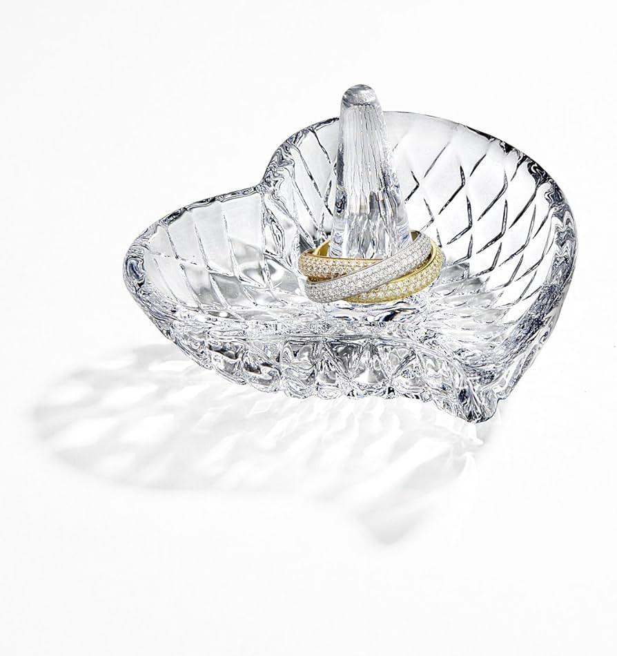Studio 10 1 X Curve Heart Ring Holder | Amazon (US)