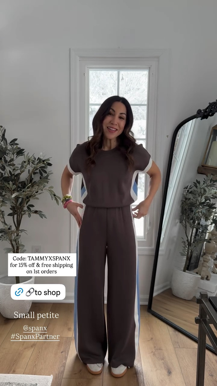 @Spanx code TAMMYXSPANX for 15% off and free shipping on first orders.
#SpanxPartner Spanx small petite jumpsuit. Jumpsuits. Travel outfit.

#LTKPetite #LTKOver40