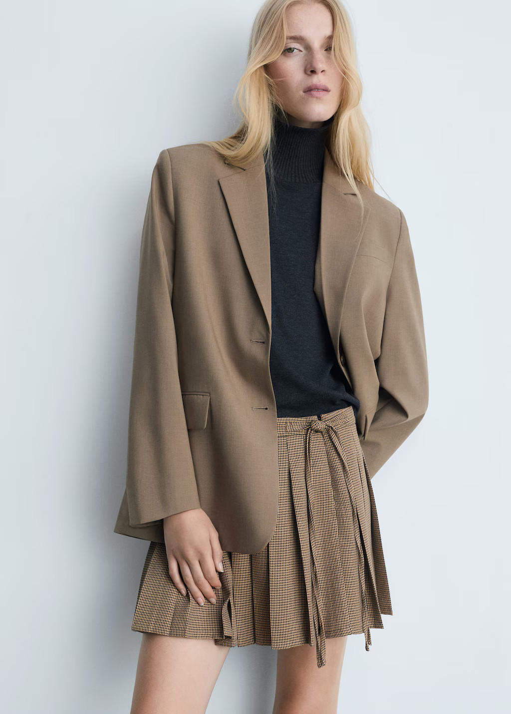 Houndstooth mini skirt - Woman | MANGO USA | MANGO (US)