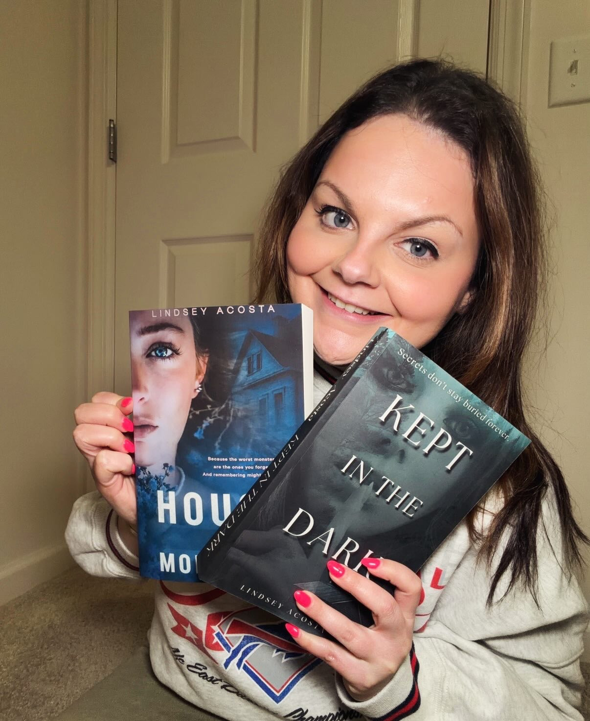 ✌🏼2 FIVE STAR CRIME FICTION RECS✌🏼

🖤KEPT IN THE DARK 
🏠HOUSE OF MONSTERS 
✍🏻@_lindsey_acosta_author 

Two favorites I will never not recommend !! 

Available on Kindle Unlimited and Audible

READ IF YOU LIKE
🔎crime fiction 
🔪dark and gritty 
🤯mindblowing twists 
❤️dash of romance 
👻untrustworthy characters 
🏡small town investigations
🤫dark secrets from the past 
🧑‍🧑‍🧒‍🧒messy family drama 

I am not lying when I say these books and writing are comparable to Karin Slaughter! Lindsey Acosta is a name to remember in the crime thriller genre and a future staple in crime fiction thrillers. I can’t wait to read everything else she writes 🖤

❔have you read these? who’s an author you have given multiple 5⭐️ to their books ❔

#thrillerbookstagram #crimefiction #tbr #bookrecs #bookworm
