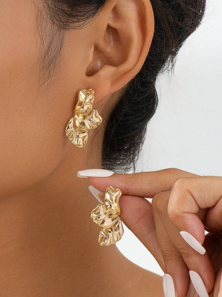 1 Pair Metallic Finish Minimalist Half Flower Design Women's Stud Earrings, Gift For Her | SHEIN