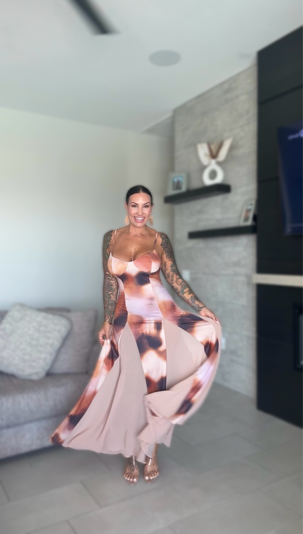 Okkkk! The dress of the summer! So so soft! Sheer cut outs throughout the dress.
Disclaimer: spaghetti straps are adjustable however there is not a ton of support in the chest area. May need to wear strapless bra or sticky bra.🥰￼

#LTKgrwm #LTKootd