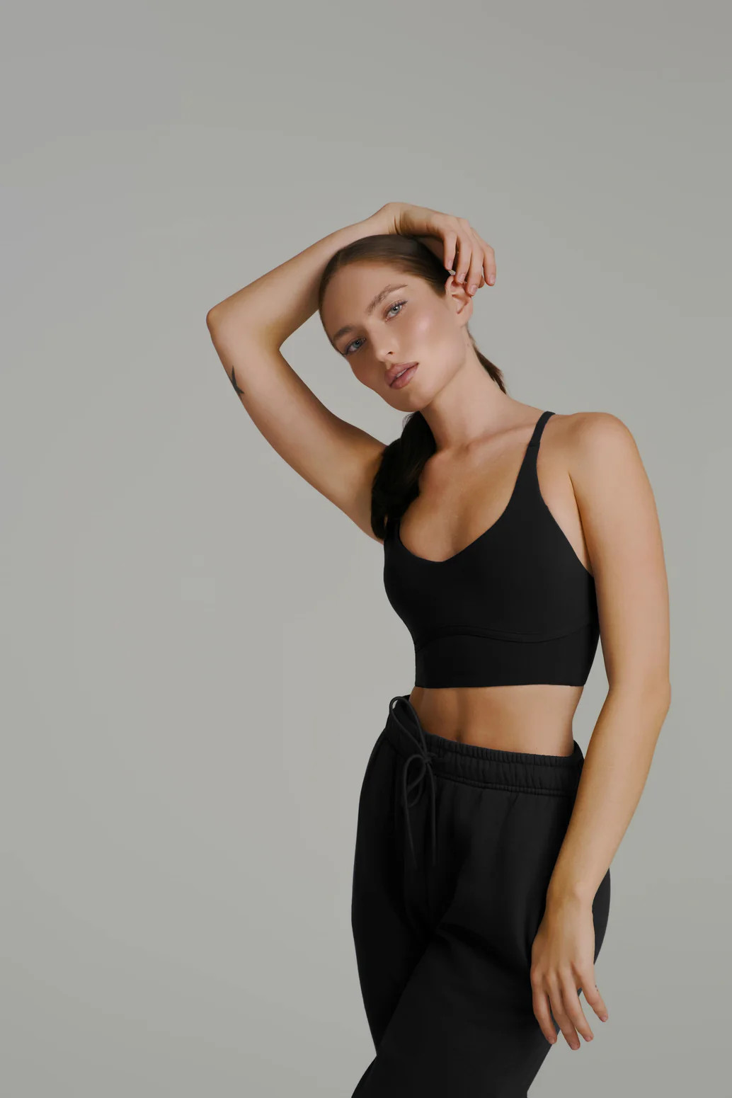 Poshknit Sports Bra - Onyx Black | Buffbunny Collection