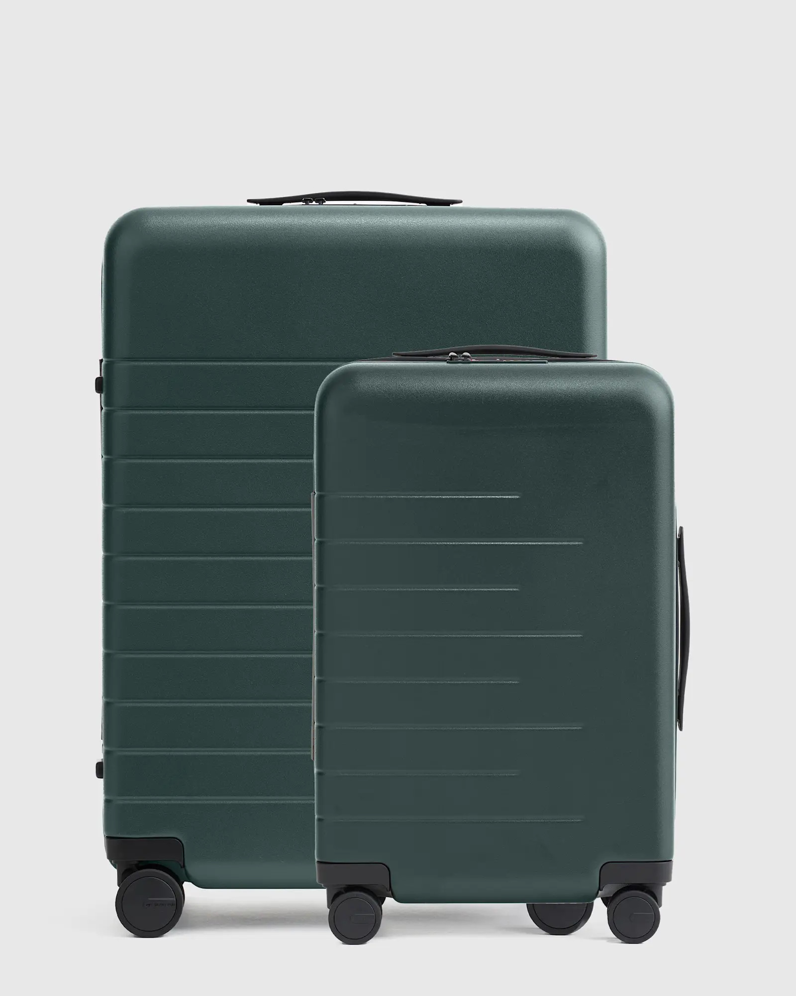 Expandable Carry-On & Medium Check-In Suitcase Bundle in Dark Green | Quince