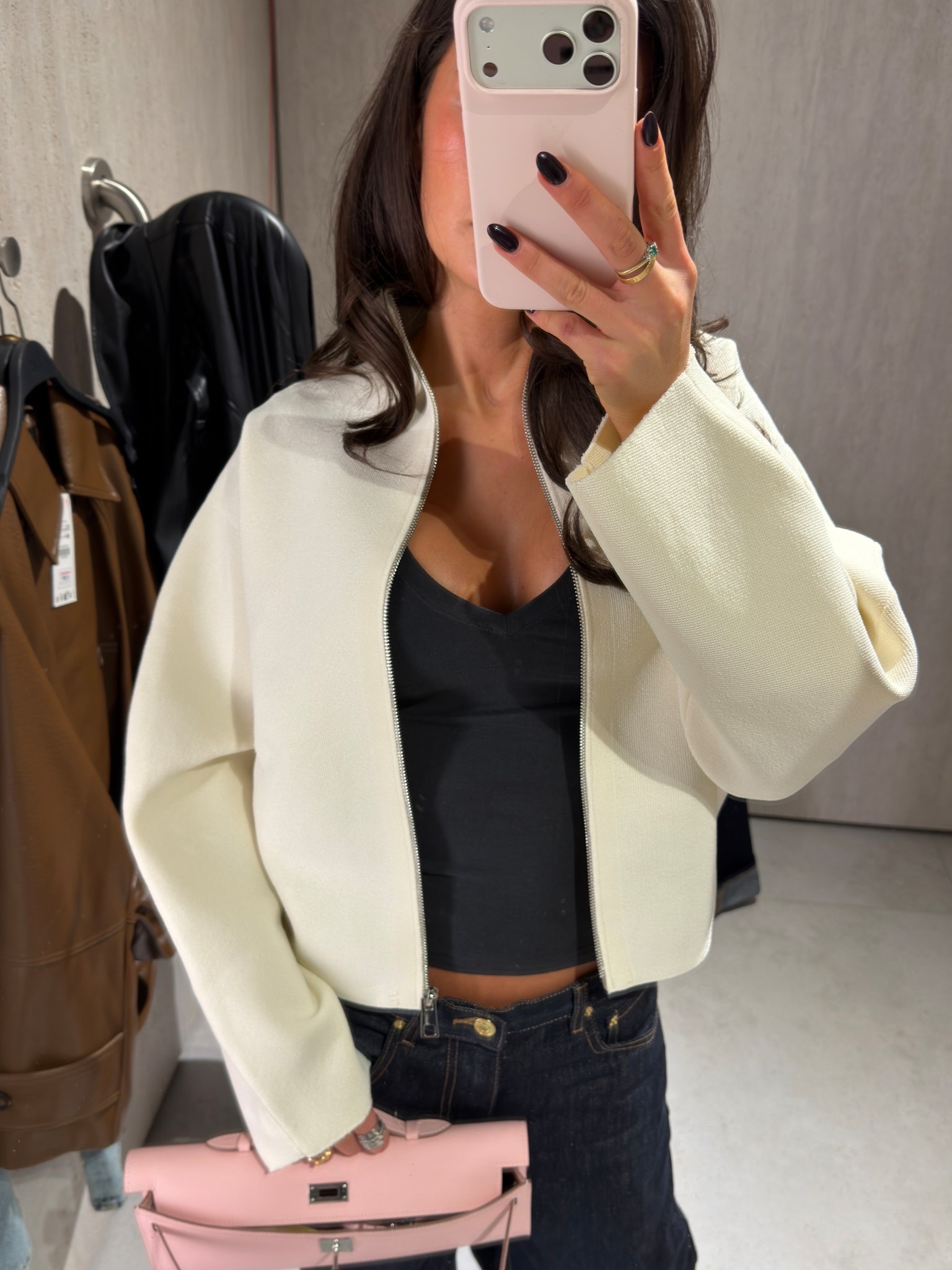 Zara Cream Knit Zip Up 🖤

#LTKuk #LTKFashionMonth #LTKspring