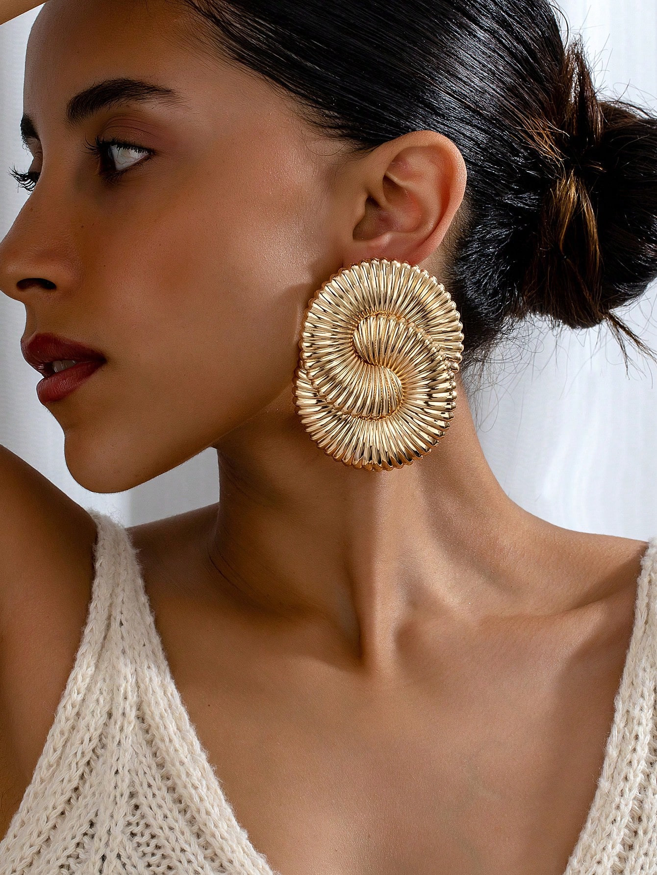 Women's Fashion Earrings, Exaggerated Metallic Textured Stud Earrings, Suitable For Daily Wear An... | SHEIN