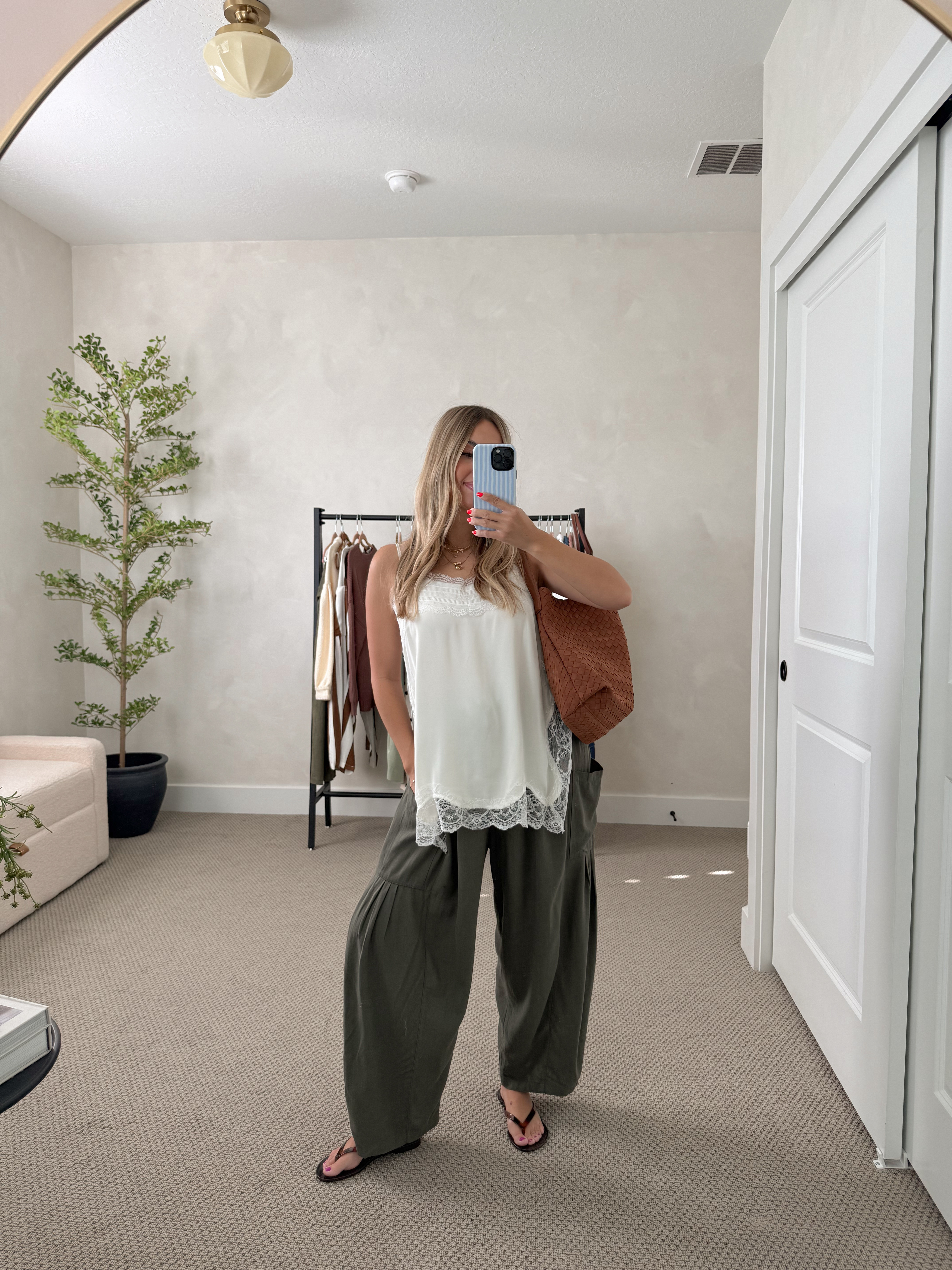 Summer is here! Check out these trendy accessories and comfortable pants. Perfect for a sunny day. ☀️🌴 #SummerVibes 

 #LTKootd #LTKmomlife #LTKSeasonal