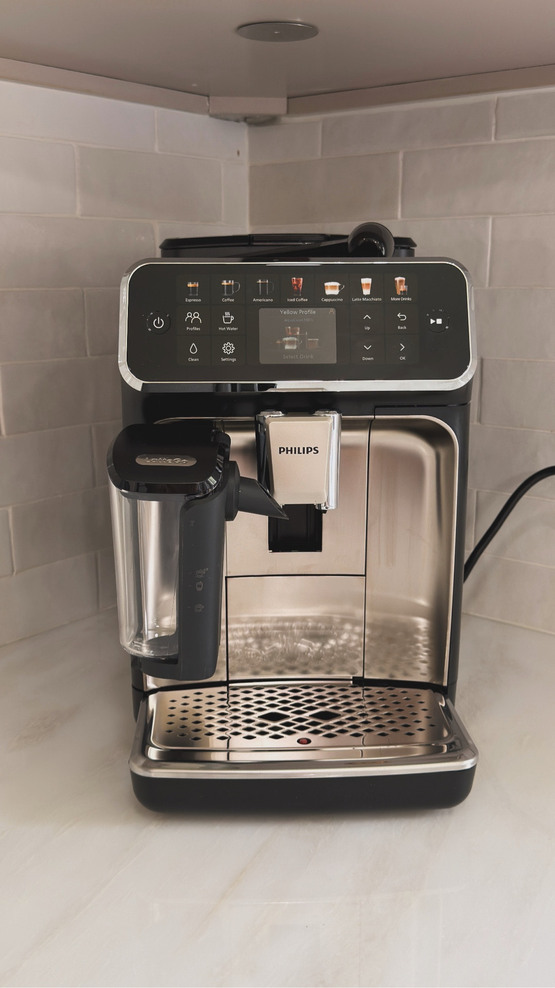 Unboxing my new, FULLY AUTOMATIC 
ESPRESSO MACHINE 
WITH LATTEGO!

#LTKHome #LTKSaleAlert #LTKFindsUnder100