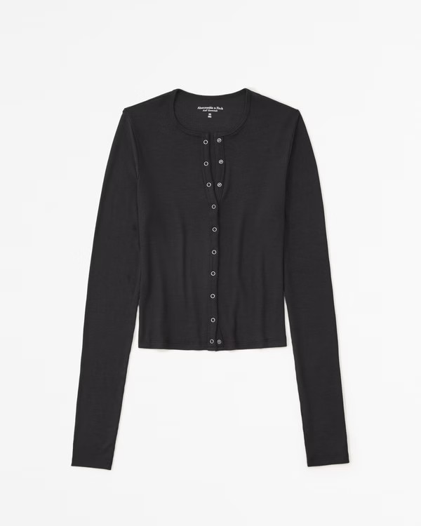 Long-Sleeve Featherweight Rib Cropped Henley | Abercrombie & Fitch (US)