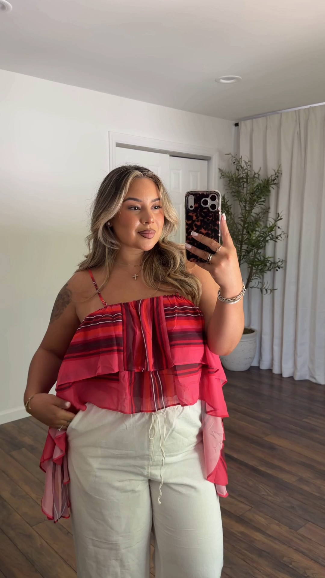 Shared this top in blue the other day but this pink/red combo is just as good😭😍💕 wearing a size L

#LTKSeasonal #LTKMidsize