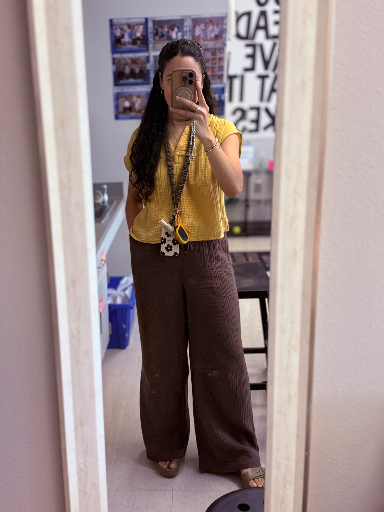 Linen on linen for these HOT days we’ve been having ☀️ it’s a plus that it looks put together & it’s comfy 🤩

#Teacherstyle, #spring outfit, #summerootd, #OldNavy, #Target

#LTKSaleAlert #LTKootd #LTKWorkwear