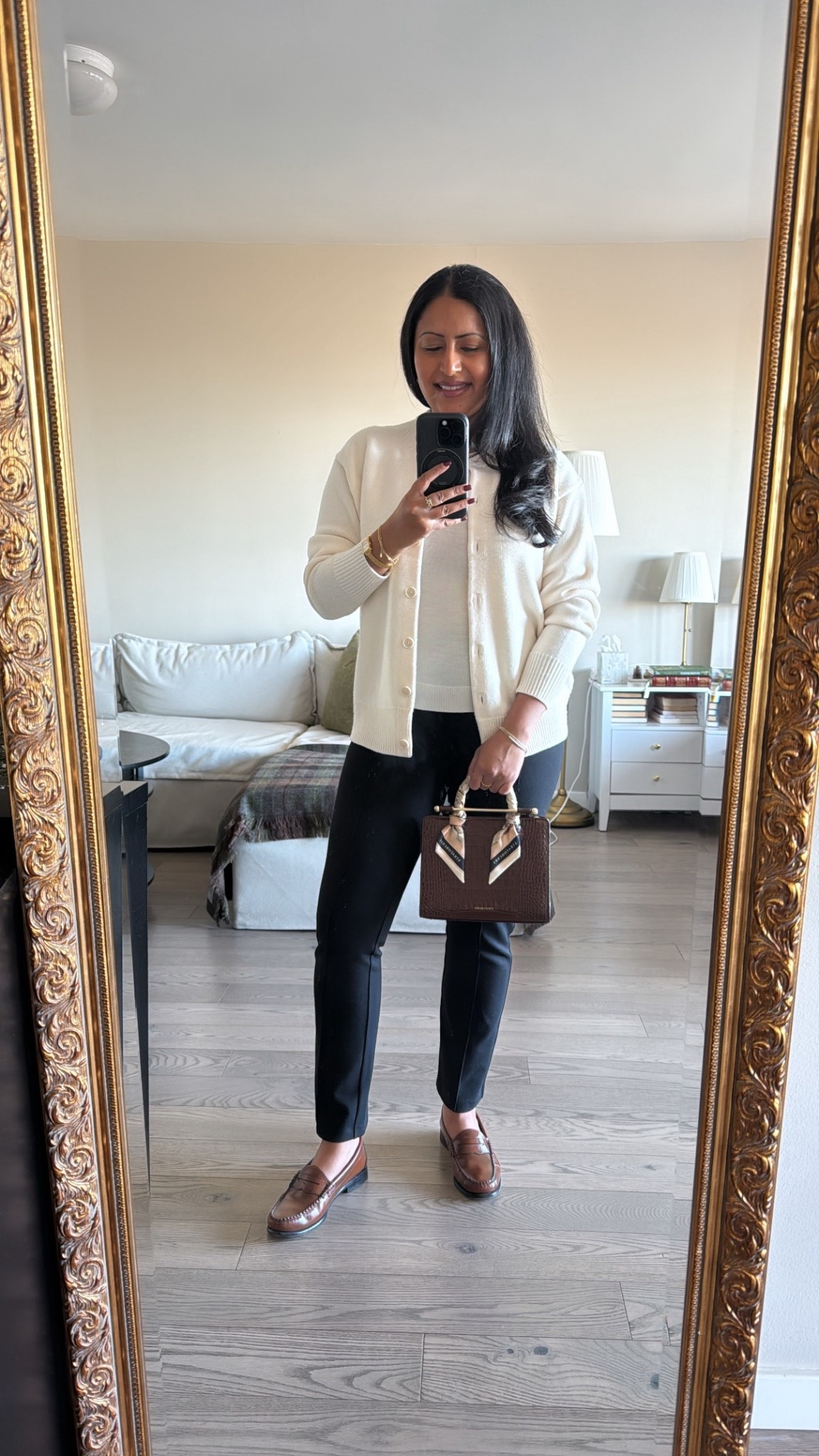 Simple and chic fall office wear look. Full cashmere and wool outfit in Aritzia with brown accessories from Strathberry and GH Bass. 🍂

#LTKWorkwear #LTKStyleTip #LTKootd