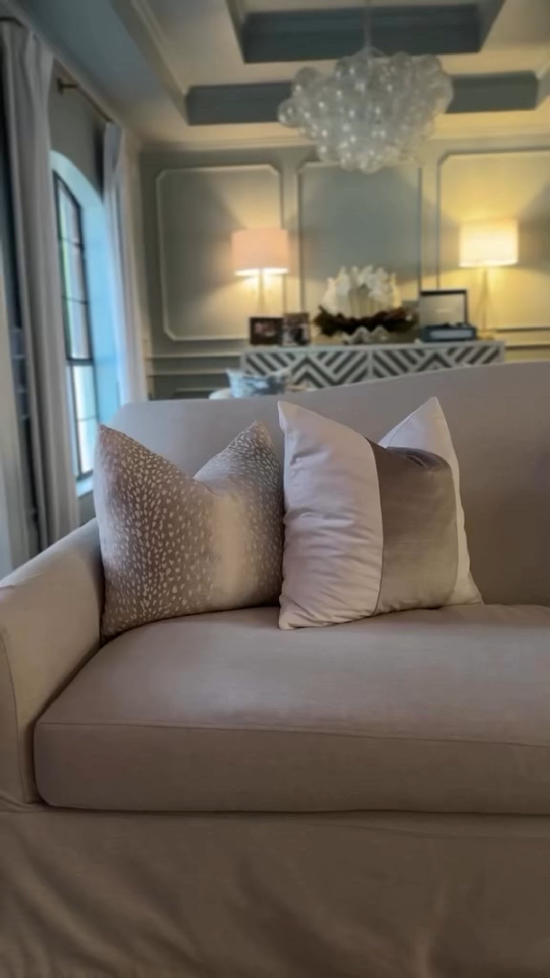 A little pillow refresh (while working on getting my 🎄up) happened with more designer dupe covers from Amazon. I’m impressed with the quality at this price point and the size I was able to order them in. Shop my LTK or storefront to get these pillow covers.