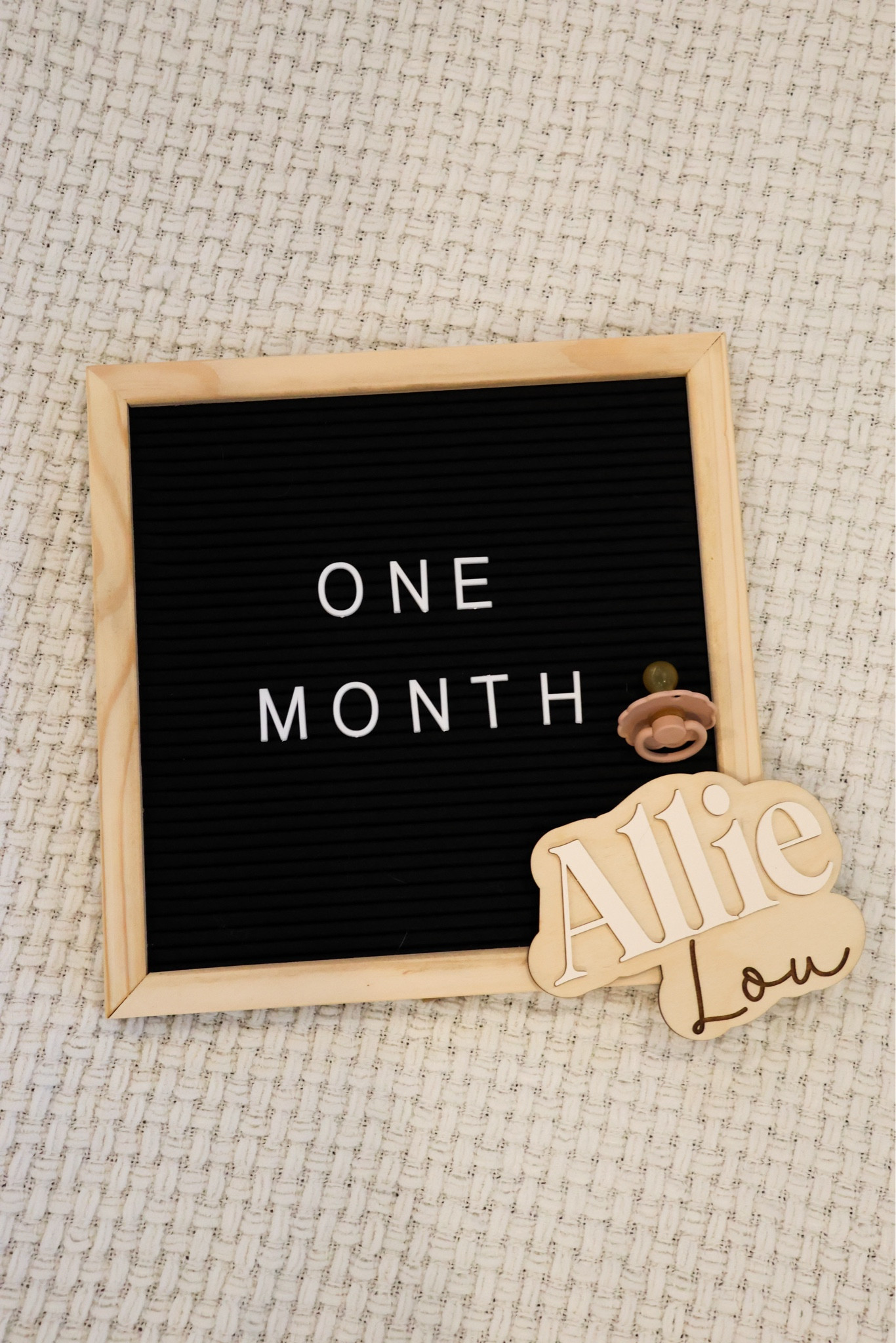 Baby monthly milestones

#LTKBaby #LTKFamily #LTKBump