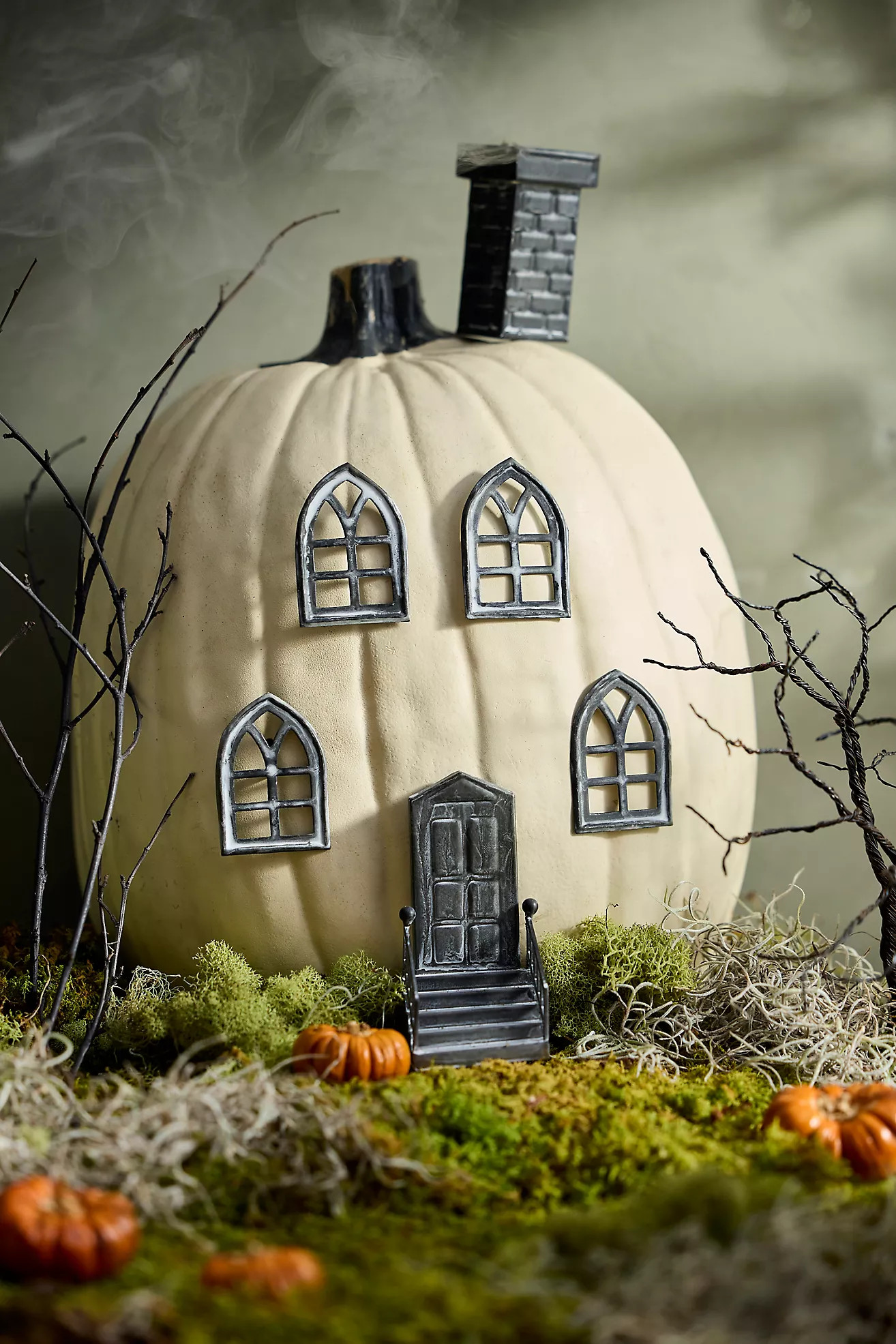 Concordville Pumpkin House Stake Set | Terrain