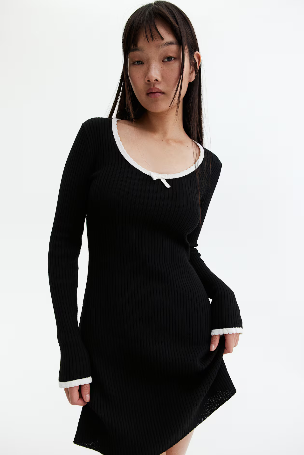 Bodycon-Kleid in Rippstrick - Schwarz - Ladies | H&M AT | H&M (DE, AT, CH, NL, FI)