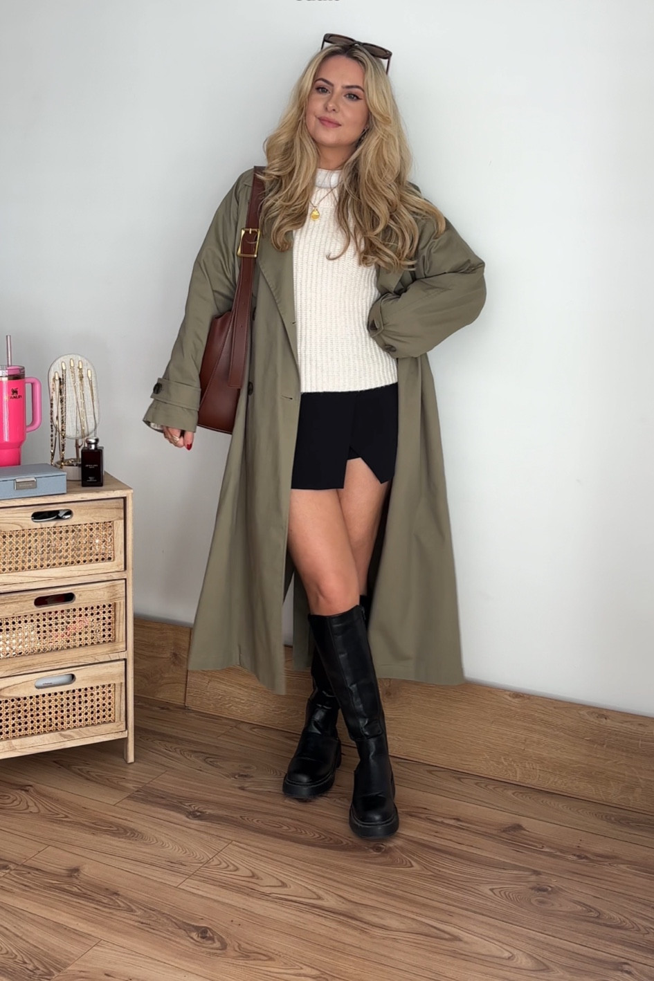 Styling a trench coat for early autumn 🍂🫶🏼 

#LTKeurope #LTKautumn #LTKuk