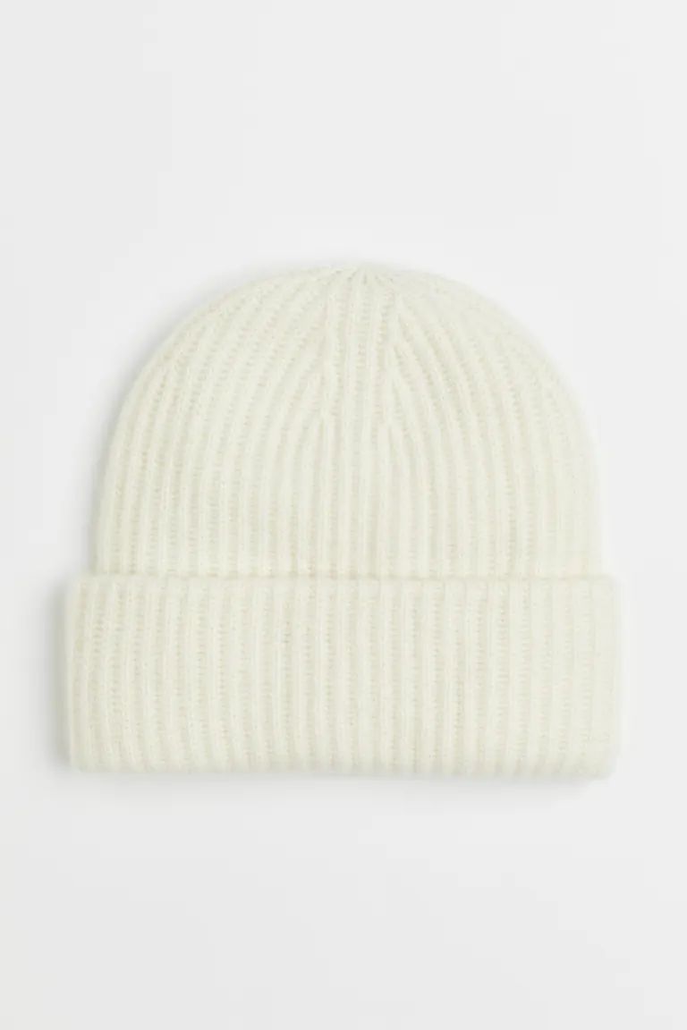 Rib-knit cashmere hat | H&M (UK, MY, IN, SG, PH, TW, HK)