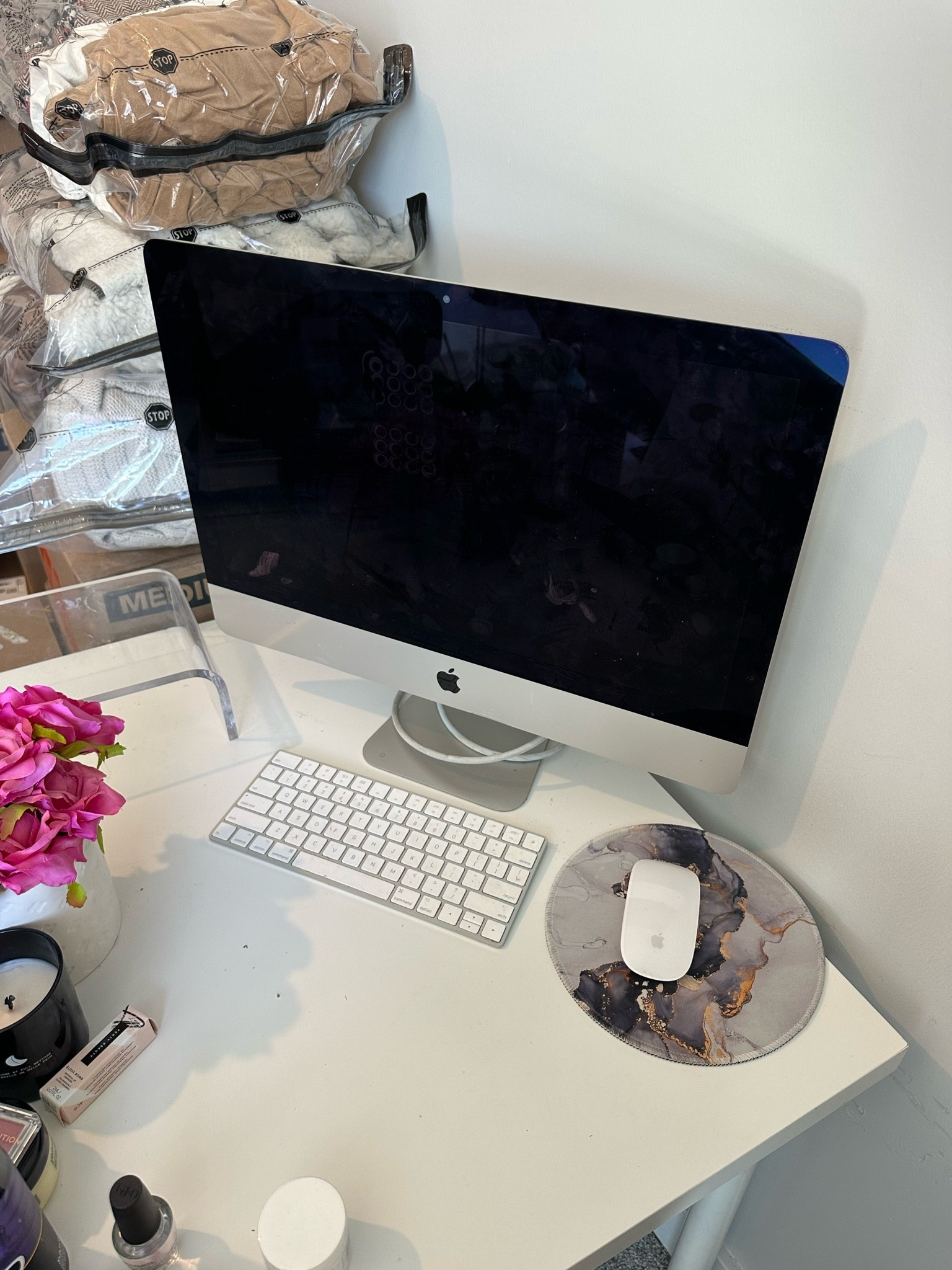 Office must-haves.

#OfficeMustHaves #WorkFromHome #DeskEssentials #OfficeEssentials #HomeOfficeSetup #xoJalonda

#LTKOver40 #LTKHome