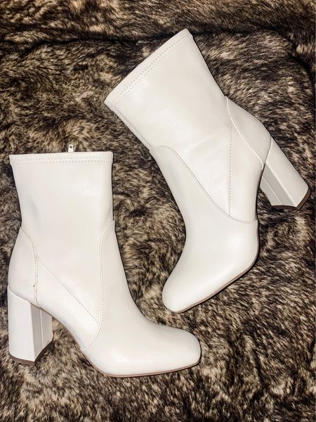 Affordable booties for the upcoming seasons 🤍 #Targetstyle #booties #shoes #target #fallfashion #fallstyles

#LTKunder50 #LTKshoecrush #LTKfit