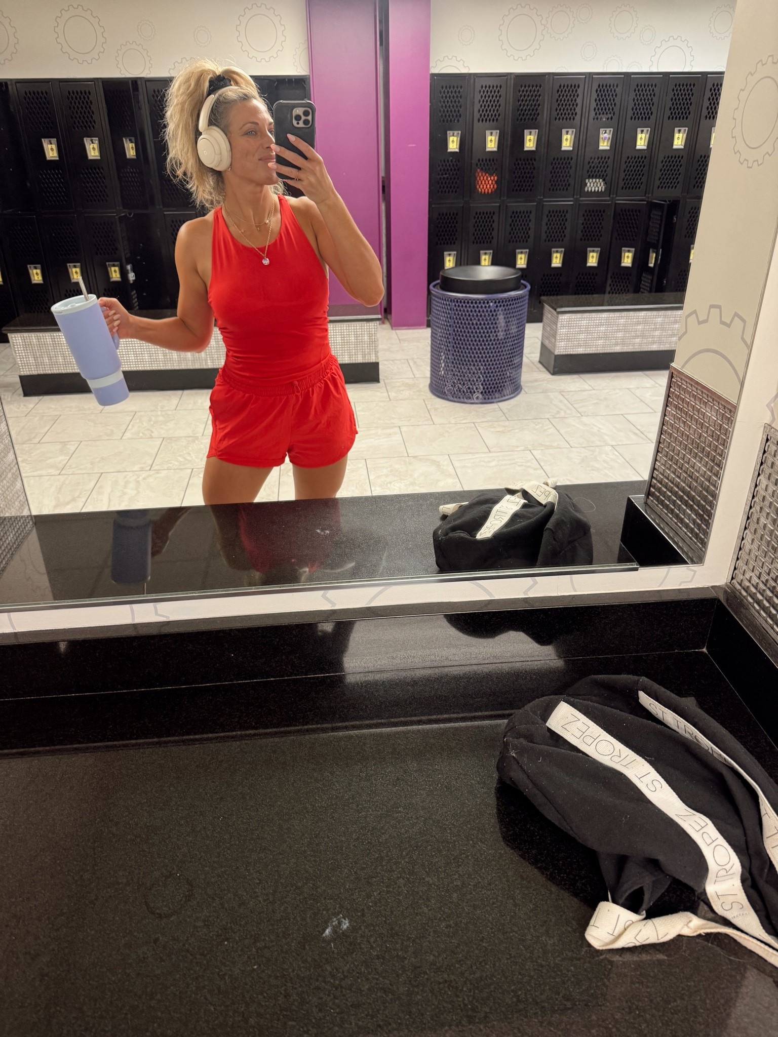 Walked on the treadmill for 50ish min on incline 12% and 3.0 then abs for 30 min

#LTKActive #LTKfitnessgoals #LTKootd
