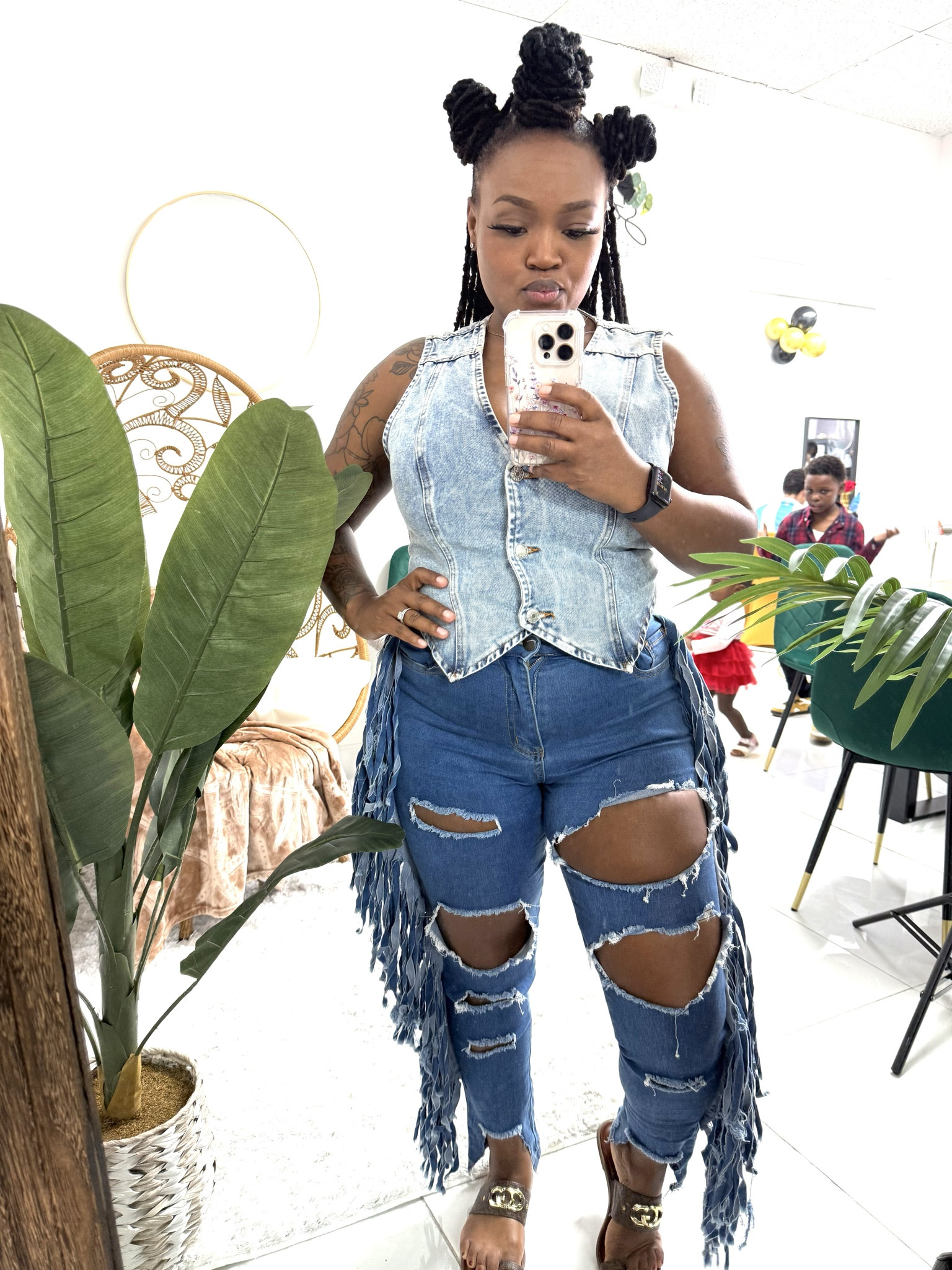 Because denim is a closet staple ✨
Easy to dress up, dress down, and wear year-round — it’s one of those pieces that never lets you down.
I linked my favorite denim styles on LTK so you can find the perfect everyday pairs.

#denimstyle #closetstaple #wardrobebasics #everydayfashion #LTKfashion #LTKfinds #LTKsale #shoppingfavorites #onlineshopping #ShoppingWithPriiincesss #Atlantamom #AtlantaCreator #Atlantacontentcreators

#LTKSaleAlert #LTKWorkwear #LTKMidsize