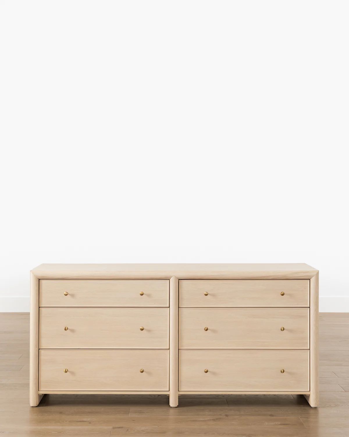 Tellerbeck Dresser | McGee & Co. (US)