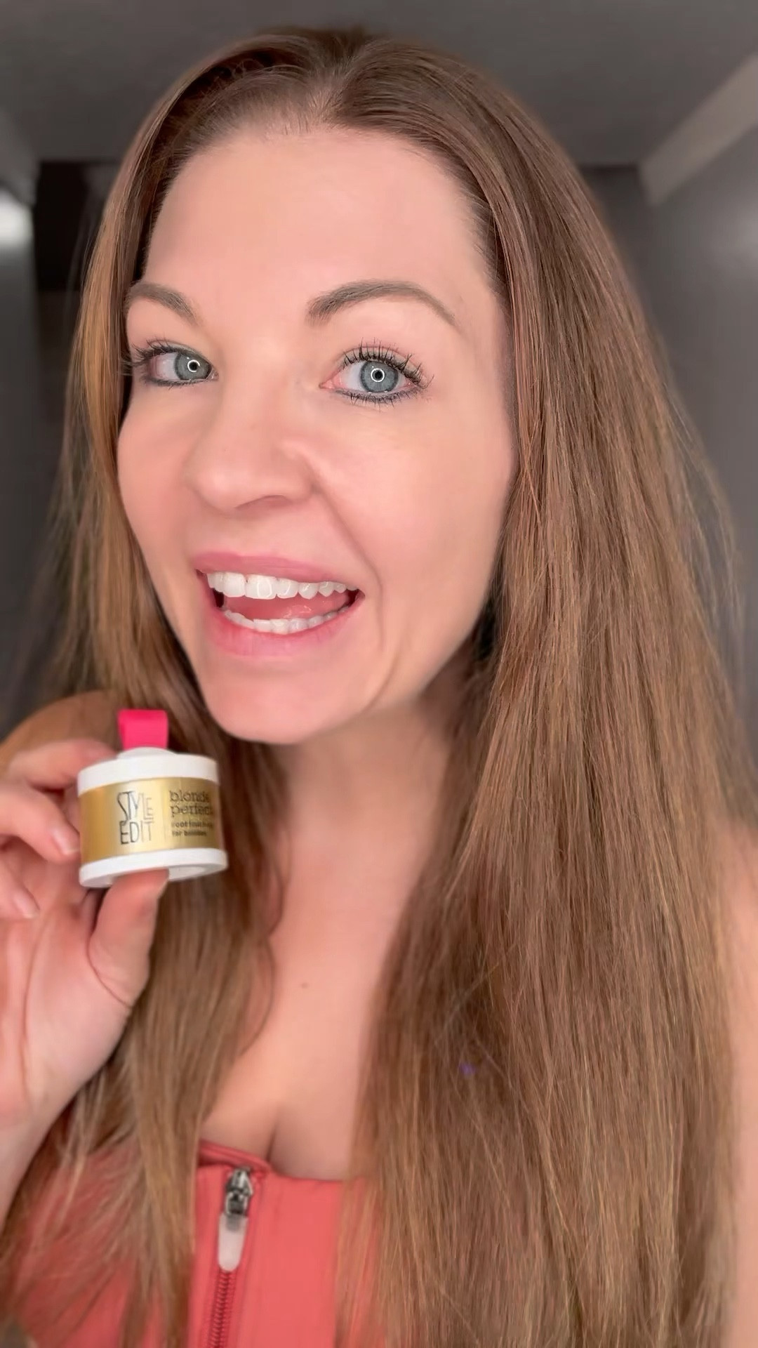 Help cover, grays or roots between visits with this StyleEdit root concealer  