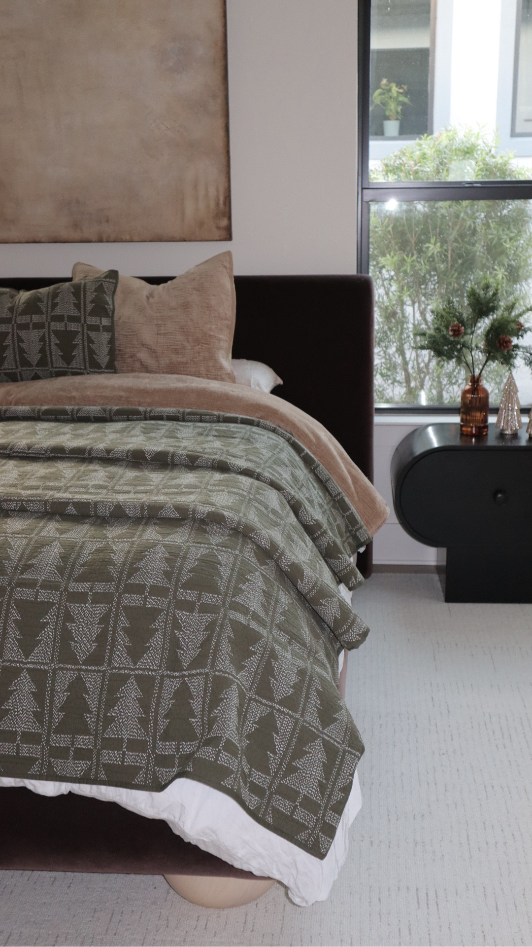 Decorate my bedroom with me for Christmas! Everything is in stock so hurry and order before it sells out!

Christmas holiday bedroom, primary bedroom, bedding, quilt, shams, nightstands bedding Artwork, home decor, holiday decor, Christmas decor curved sofa, floral arrangement, Christmas floral arrangement, box

#LTKStyleTip #LTKHome #LTKHoliday