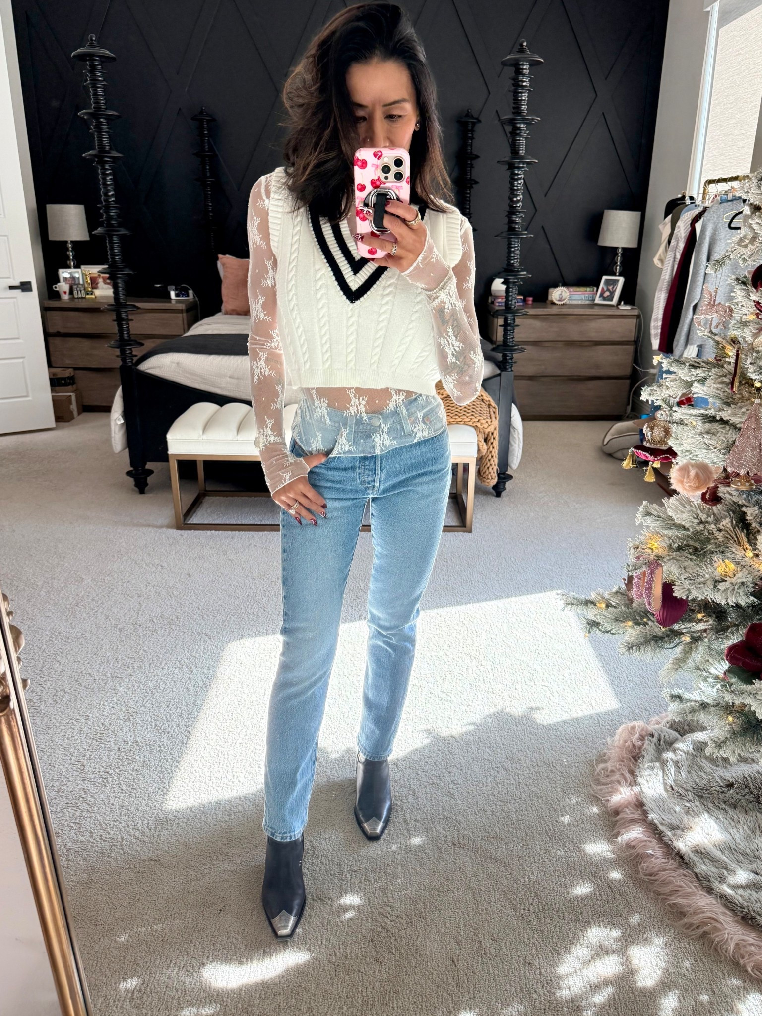 Nothing like the OG 501 jeans! They’re a must have piece for your wardrobe. And this lace top is easily my favorite way to elevate a look. 


#LTKOver40 #LTKootd