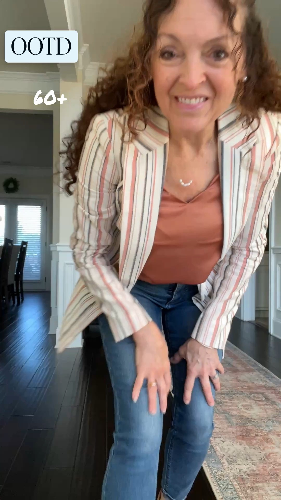 #OOTD 60++ 5’2”
Headed to church and out to brunch at first watch afterwards, so wearing the skinny jeans with Clarks sandals (very comfortable for older feet😉), pinkish, satin Cami and striped linen blend blazer.  The faux pearls and a Liz Claiborne bracelets top it off🙂
￼