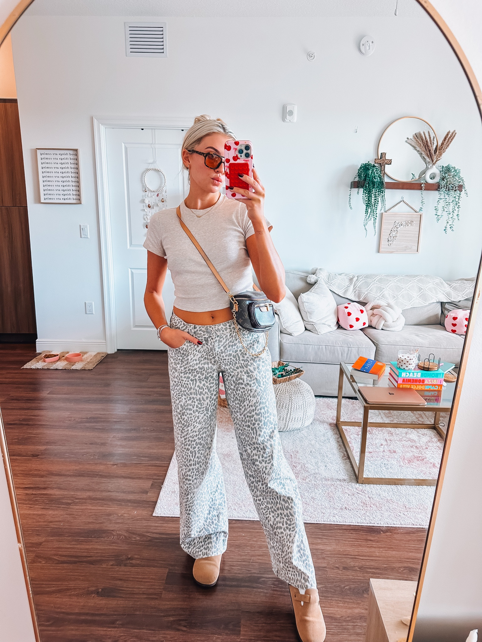 I’m 5’9” 135lb size 26” waist wearing a size 4 long in the jeans, and XS in the baby tee, both run pretty big 

#LTKStyleTip #LTKShoeCrush #LTKSeasonal