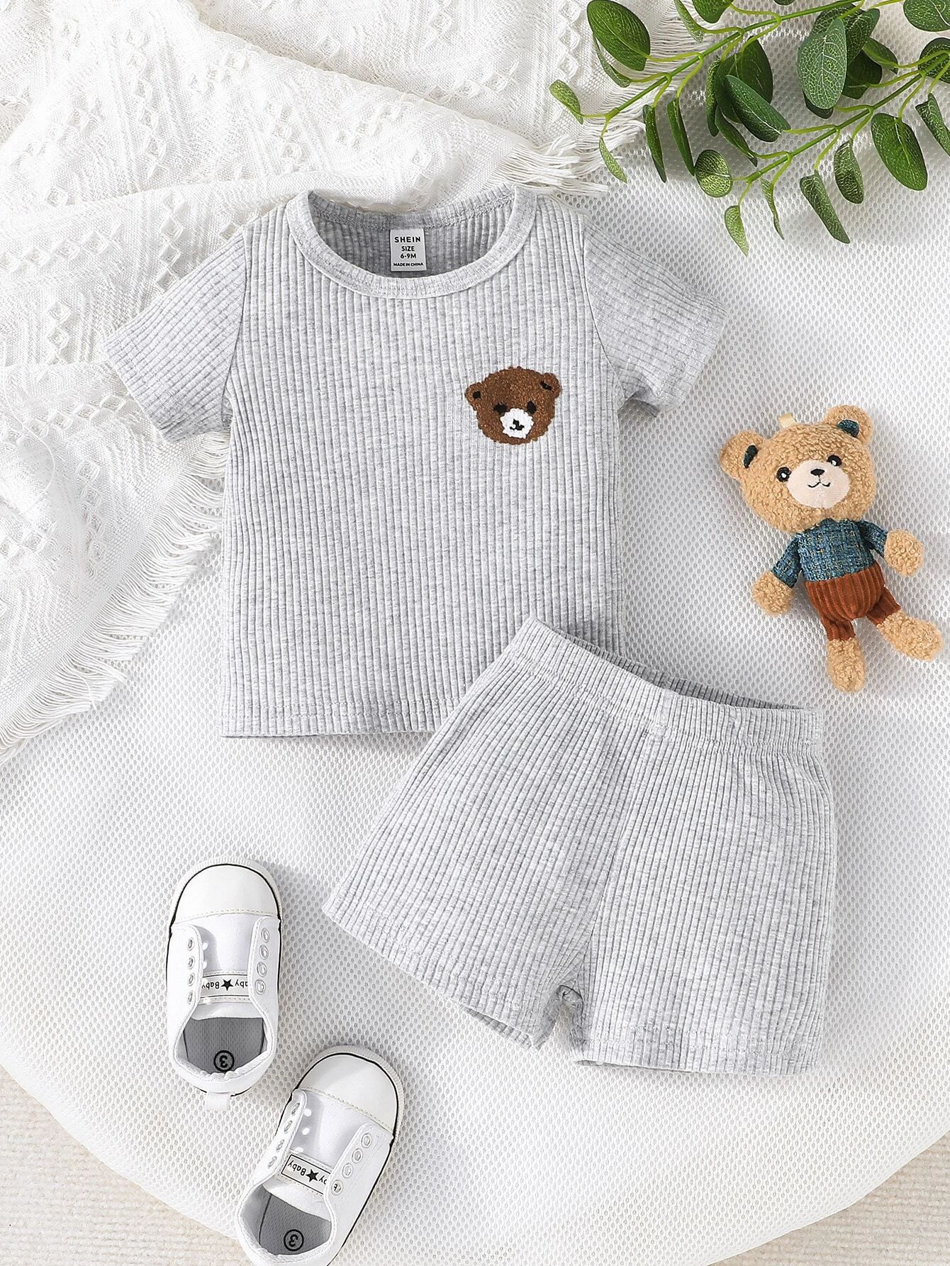 Baby Bear Patched Tee & Shorts | SHEIN