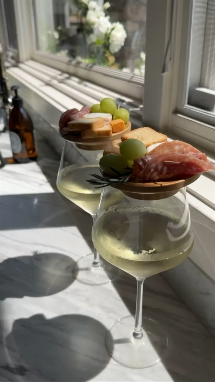 Viral Amazon find✨ I saw these mini charcuterie board wine glass toppers go viral and had to test them out myself! So happy with this purchase #stylinbyaylin #aylin

#LTKSeasonal #LTKHome #LTKVideo