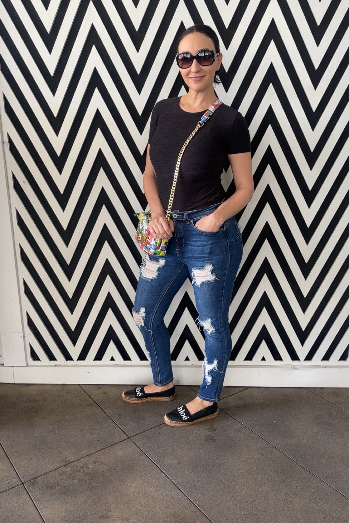 Great basics everyday outfit. Comfy and stylish!



#LTKStyleTip #LTKShoeCrush #LTKOver40