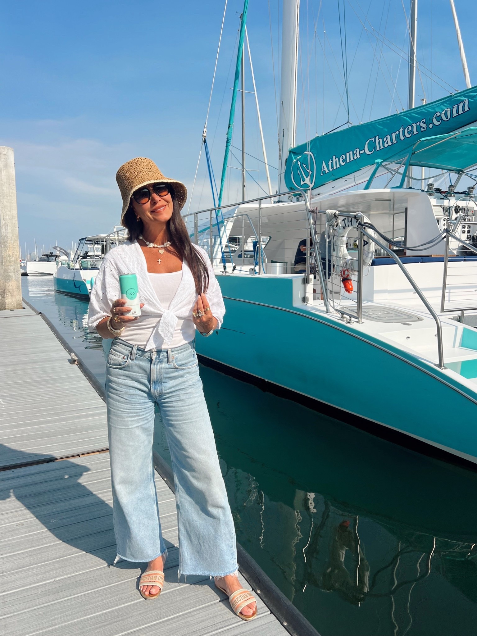 Keeping it cool and coconut-fresh all summer🥥☀️ I love to sip on @100coconuts for hydration, electrolytes and natural energy. Perfect for long days in the sun, and even better by the water.💧🤍

#chantellestyle #chantellemalarkey #100coconuts #chantellehartmanmalarkey #sandiegosummer #summerfashion #summerdrinks #hydrationboost 

#LTKSeasonal #LTKStyleTip #LTKFindsUnder100