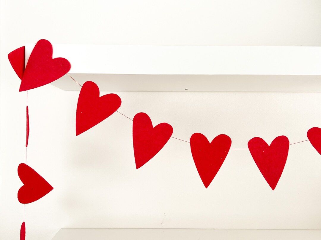 Pre-Order *** Valentine Felt Heart Banner, Photo Prop, Decoration, Garland - Pink and Red | Etsy (US)