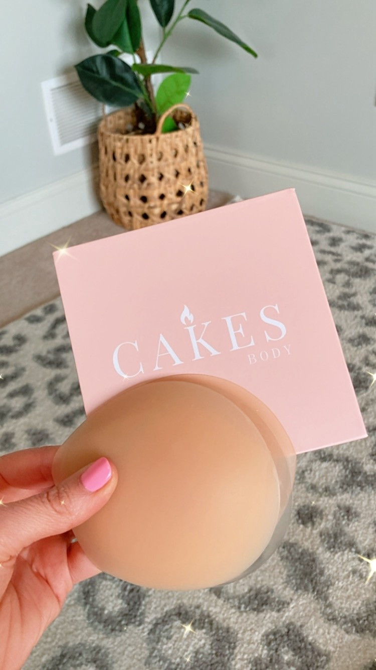 50% off TODAY ONLY! Sticky bra perfect for summer dresses 

#LTKgrwm #LTKWedding #LTKSaleAlert