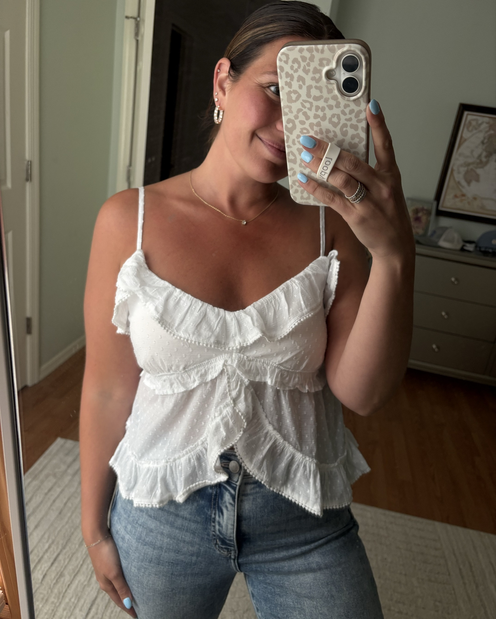 This white ruffle tank from American Eagle was perfect for a country concert night — breezy, comfy, and easy to style with denim. Wearing a size medium! 
#AmericanEagleStyle #LTKsummerstyle #concertoutfit #countryconcertlook #LTKfestivalstyle

#LTKSaleAlert #LTKFindsUnder50 #LTKSeasonal