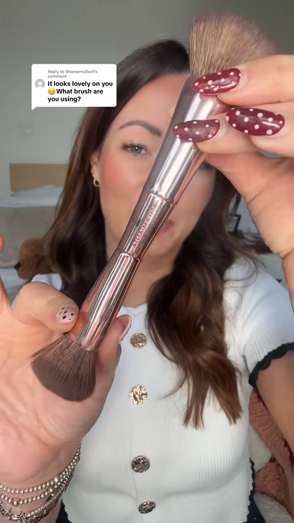 The Bellamianta 4 in 1 Brush @prettylittlething 

#LTKgiftguide #LTKuk #LTKbeauty