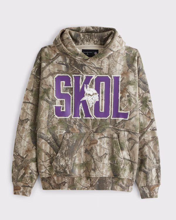Men's Minnesota Vikings Graphic Popover Hoodie | Men's Tops | Abercrombie.com | Abercrombie & Fitch (US)