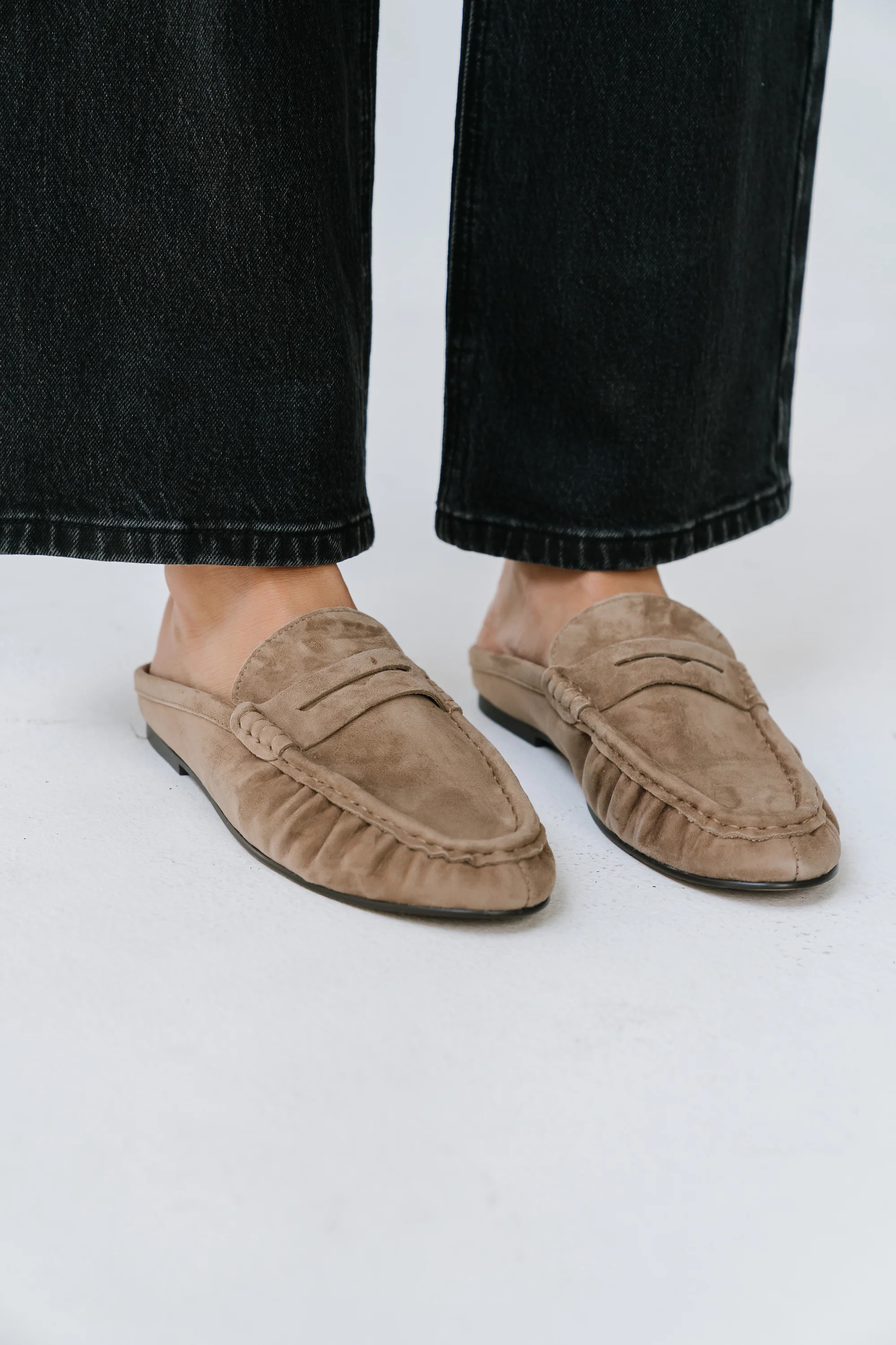 Steve Madden Rafe Taupe Suede Loafer | Böhme US