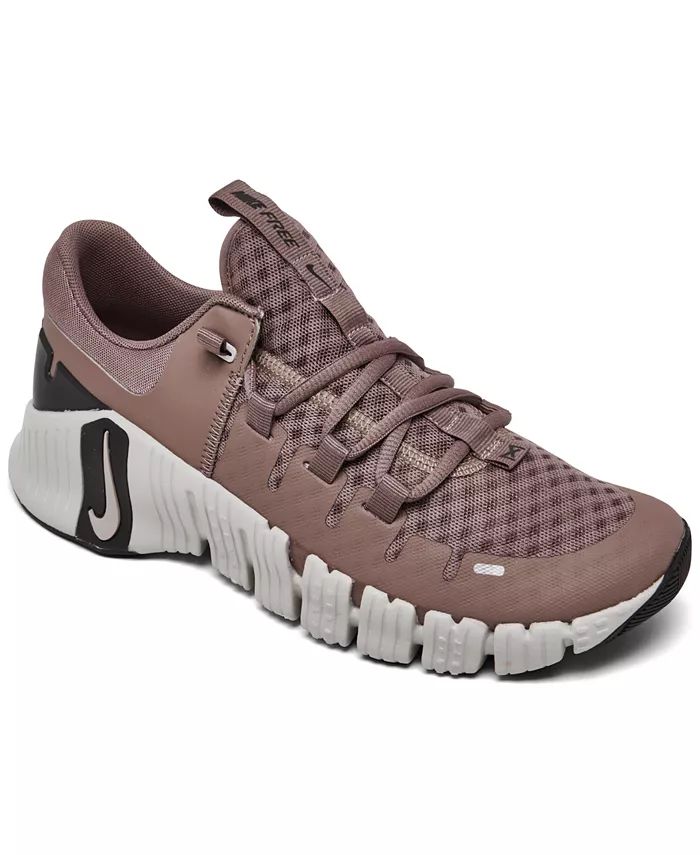 Women's Free Metcon 5 Training Sneakers from Finish Line | Macy's