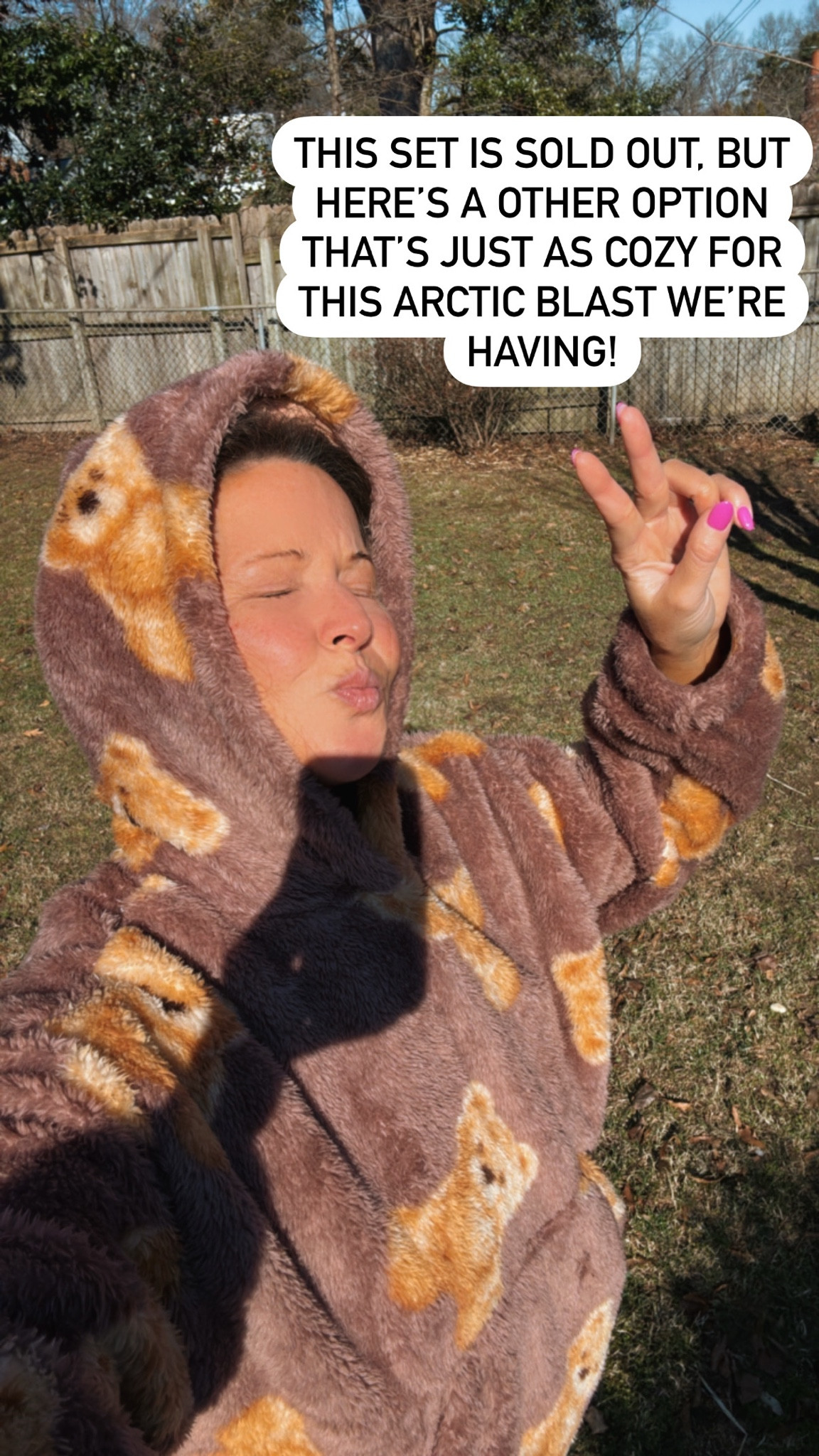 My teddy bear set is sold out, but I also have the black and Merlot shades of the ones linked here and they are just as cozy and same type fabric used. Super warm! I wear a small! I am 5’3”, 120, 30DDD-27-38.

Winter outfit, winter loungewear, cozy set 

#LTKSeasonal #LTKStyleTip #LTKFindsUnder50