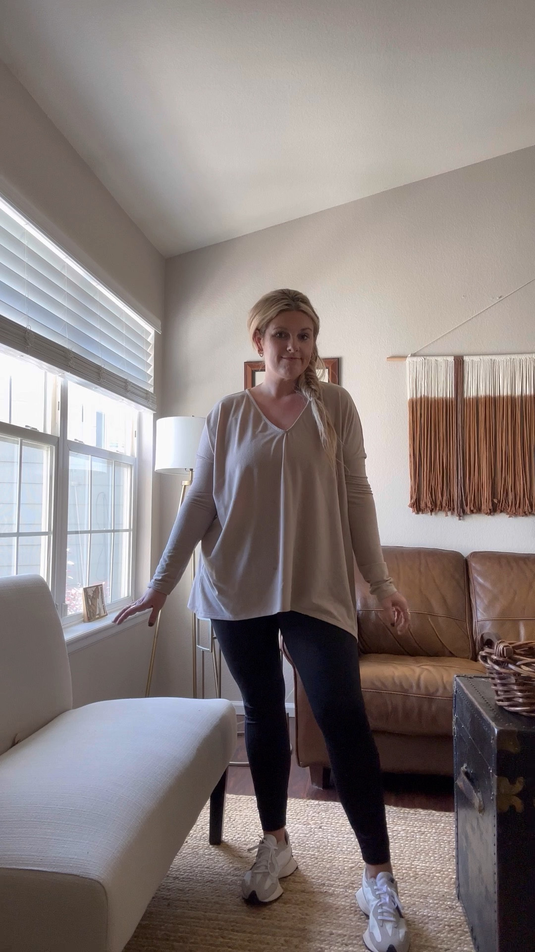 School pickup line outfit snow day winter outfit new balance 327

#LTKShoeCrush #LTKFindsUnder100 #LTKWatchNow