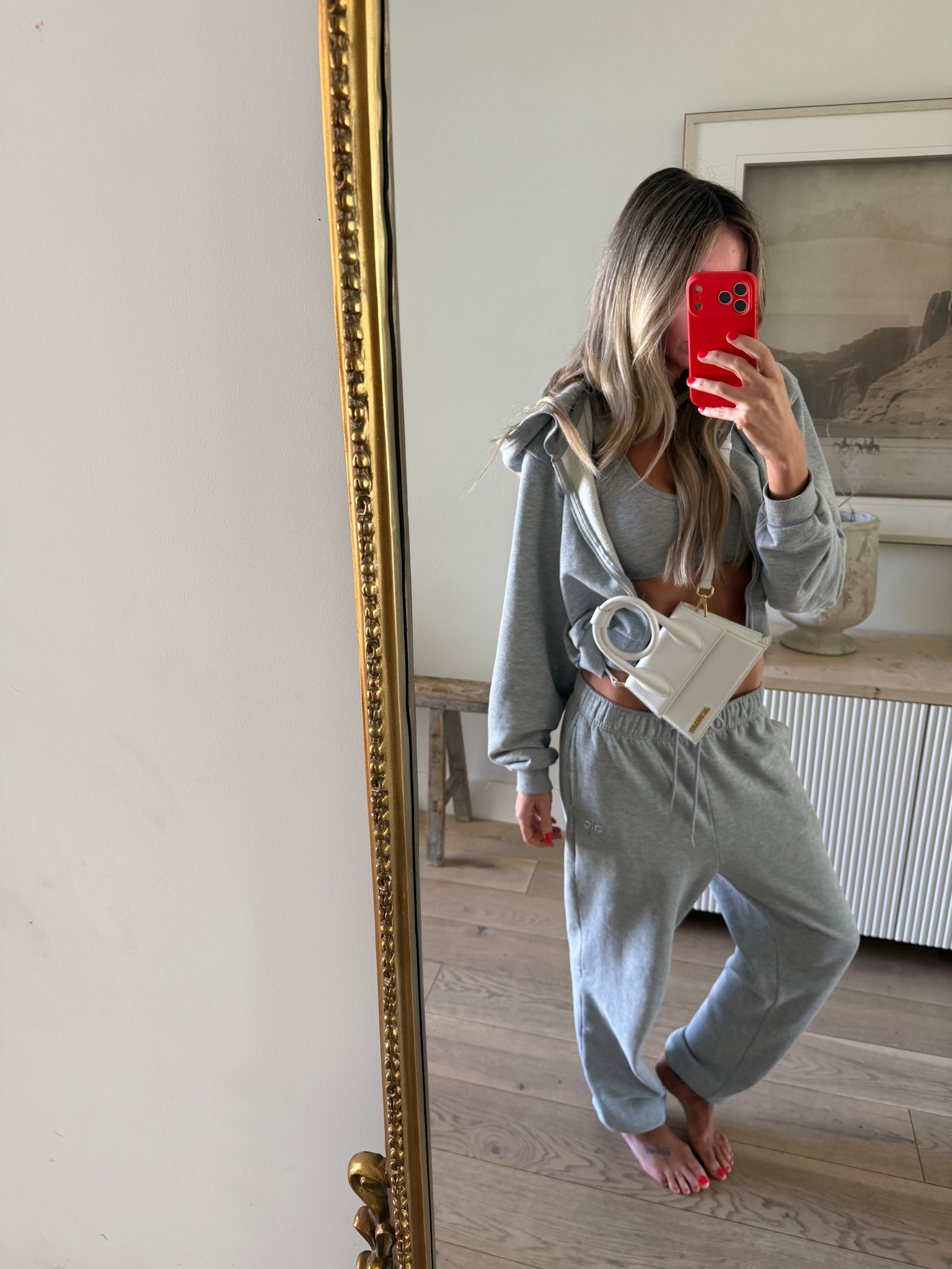 sweats but make it hot mom coded 🤌🏻 

#LTKootd #LTKmomlife #LTKdayinmylife